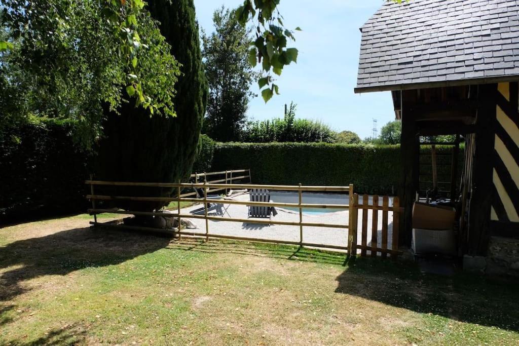 Maison A Colombages Pres De Deauville, Trouville Formentin Kültér fotó